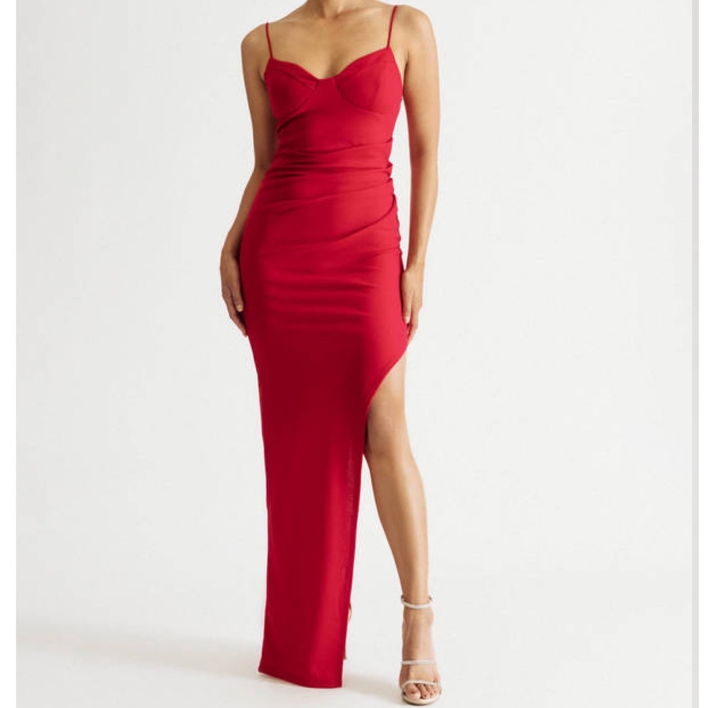 SIDE SLIT MAXI DRESS - RED